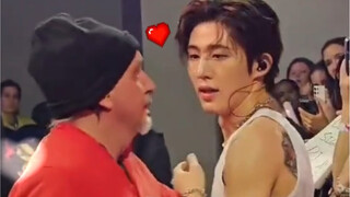 Chuyện tình giữa Han Bin và chàng bảo vệ hahaha