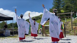 [Miko Dance] The B station up master actually went to Japan to become the head of the shrine maiden
