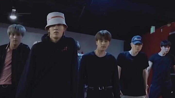 [NCT 127] A brand new dance studio version is here, with the cool group dance that will blow your mi
