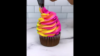 💖💛💙💜🧁