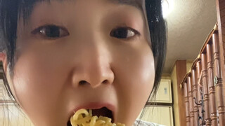 How hard do Japanese people work to get you to eat Chinese food?