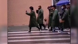 Bộ phim tài liệu lớn "Huyền thoại áo khoác quân đội"