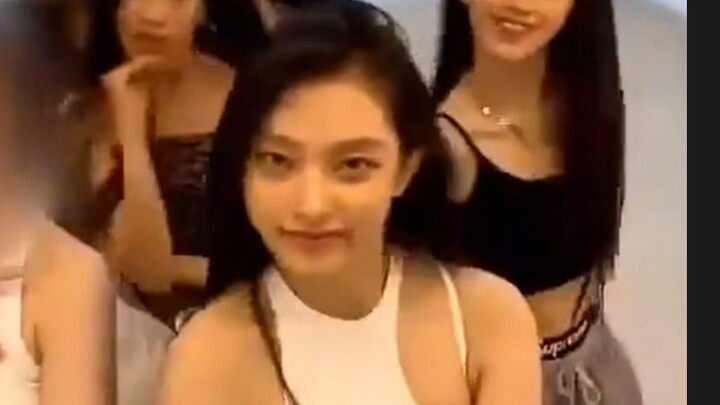 Kang Helin, were you this hot before your debut?