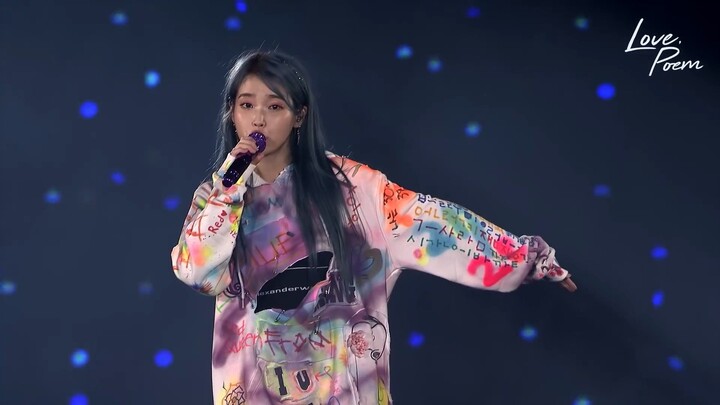 [IU] '내 손을 잡아(Hold My Hand)' Live Clip (2019 IU Tour Concert