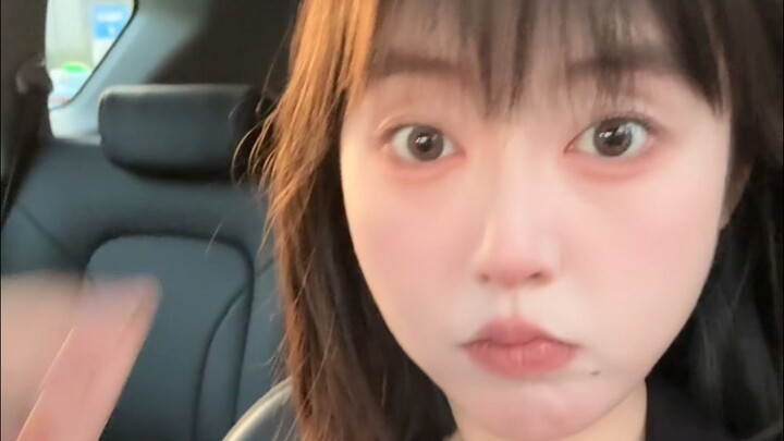 Vlog yang udah lama ditunggu-tunggu akhirnya tiba! Di episode berikutnya bakal ada rutinitas kerja, 