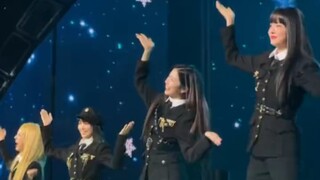 穿制服跳《hope》的可爱炽