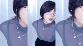 golaniyule0 Glasses Girl Hot Dance