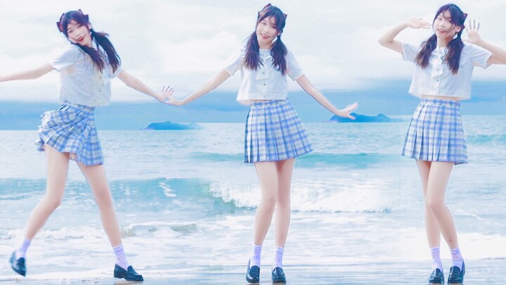 A beautiful girl with twin ponytails dancing on the beach! [Vertical screen] [Berry Fairy]