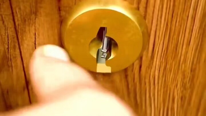 Tips kecil sehari-hari: Jangan takut kalau lupa bawa kunci!