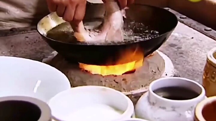 “Eating live fish alive” #KitchenKing# Niu Changyuan