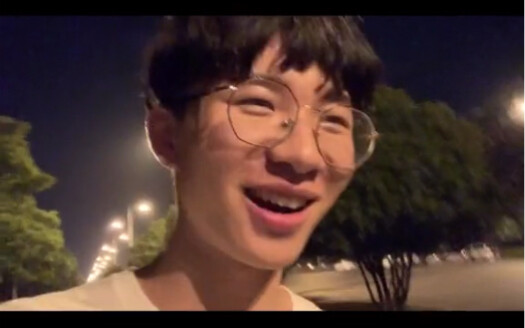 Hơn tám nghìn ngày trôi qua như…