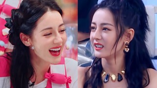 Cười chết mất! So với cái chương trình tạp kỹ này thì vẻ mặt vui vẻ của Reba rõ ràng quá! Haha...