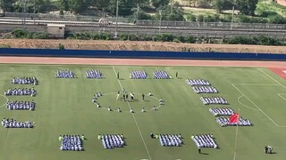 中学大型文艺表演活动 硬糖少女303 双马尾 翻跳