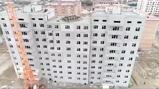 Earthquake building test