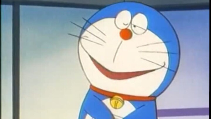 Doraemon: I am blue, you are yellow, and the props are for gentlemen!!!