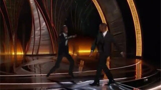 Lần này người dẫn chương trình đã phản công lại Will Smith