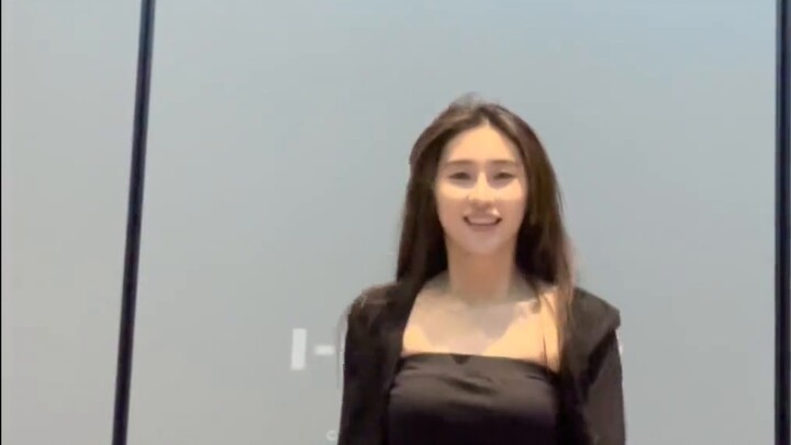 Đưa bạn vào thế giới nhạc disco chỉ trong một giây! Bạn đã bao giờ nhìn thấy khuôn mặt thật của một 