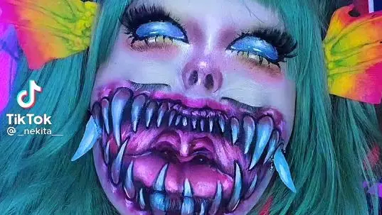 Crazy makeup 💄 Weird makeup