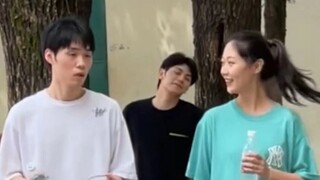 年少的暗恋在这一刻正中他的眉心