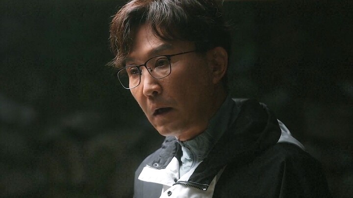 เห็นวันครูที่ดูเหมือนจะบังคับซื้อบังคับขายแล้วขำจนทนไม่ไหวเลย!