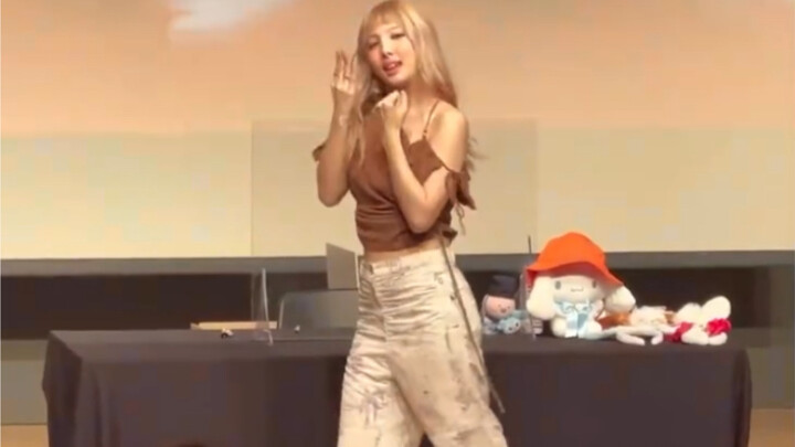 娜璉穿私服跳POP! 220708簽售會