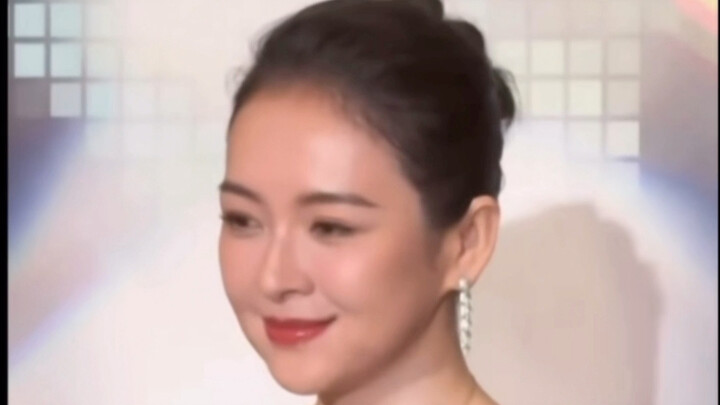 International Zhang turns into Ni Ping, and Ni Ping turns into a Japanese beauty.