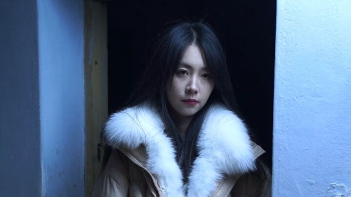 Mùa đông lạnh thế này, đành phải tìm chút niềm vui thôi.