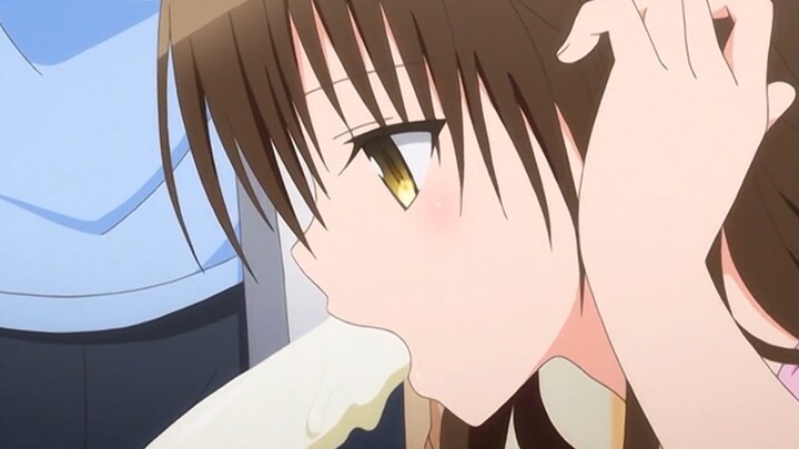 "I live in Bengbu, the correct way for girls to eat ice cream in summer"