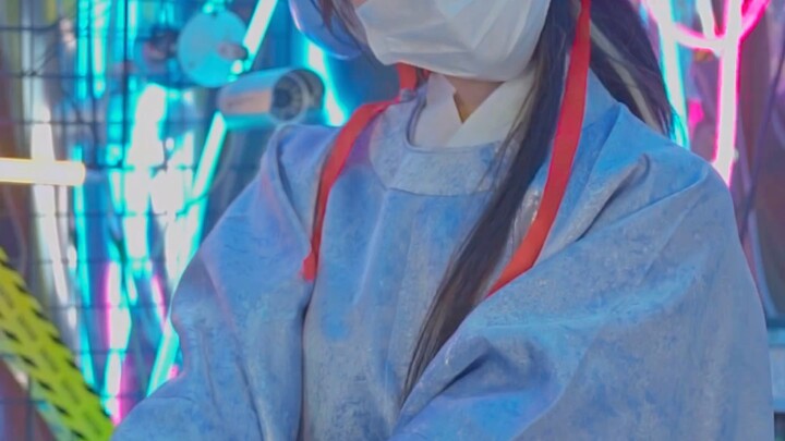 كوني مطيعة ولا تخف! سأهتم بالأمر بنفسي!