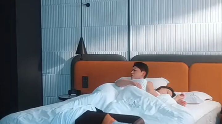 มังกรซ้อนเร้นปรากฏตัว