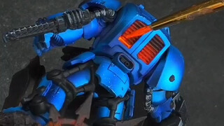 [elminiaturista] Armor Marinir Luar Angkasa Warhammer 40K sangat kuat dan dapat menahan banyak kerus