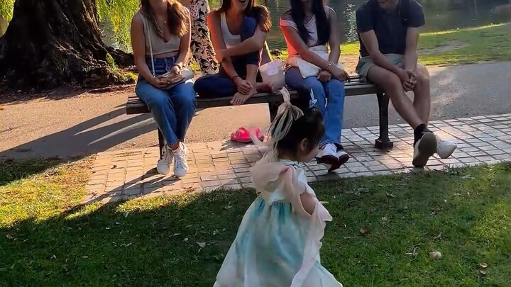 What if the Moon Goddess Chang'e descended to Earth and ended up on an American street?