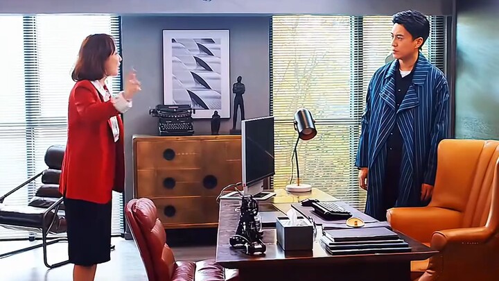 Even the overbearing CEO is no exception: under the bloodline suppression from his own older sister,