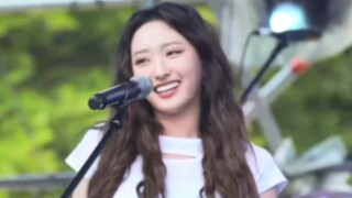 健身女团H1-KEY《楼宇之间盛开的玫瑰》音乐节乐队Live舞台