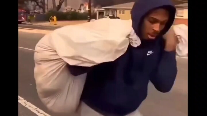 This video titled “Zero‑Dollar Shoplifting During California Wildfires” has been debunked by Yuanlia