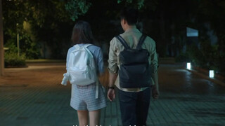 #现代剧  爸妈离婚后，孩子真没了家，没了依靠，还好有个男朋友 #