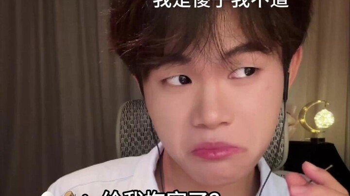 Saat canggung, orang cenderung terlihat sangat sibuk.