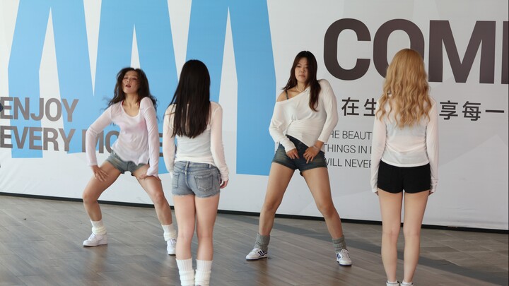 wiggle wiggle南京随机舞蹈路演250406