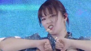 TWICE《talk that talk》：舞动青春的旋律