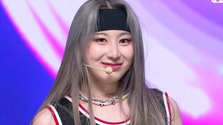 Bando-nya keren banget!! [Lee Chae-yeon] Panggung promosi LET'S DANCE 230921!