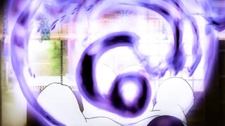 Seekor rubah yang hampir mati dan berubah menjadi manusia diselamatkan oleh seorang wanita manusia.