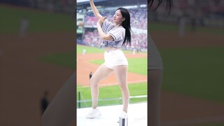 아웃되도 이런 미소면 괜찮을지도 #하지원 #치어리더