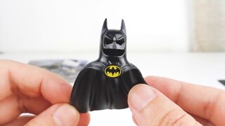 Minifigure mengagumkan yang sama dari Batcave! Perlengkapan Bangunan Batman LEGO 30653