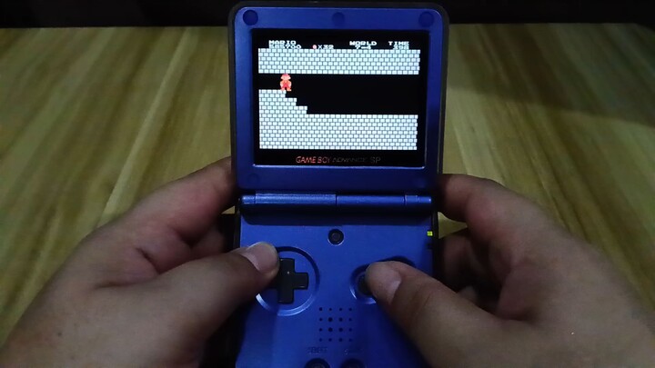 Super Mario Bros. on Gameboy Advance SP: World 7-4