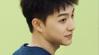 哈哈哈哈哈哈哈张欣尧女装大佬考古合集【张欣尧不愧是你】