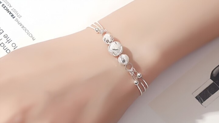 Xianxian’s bracelet