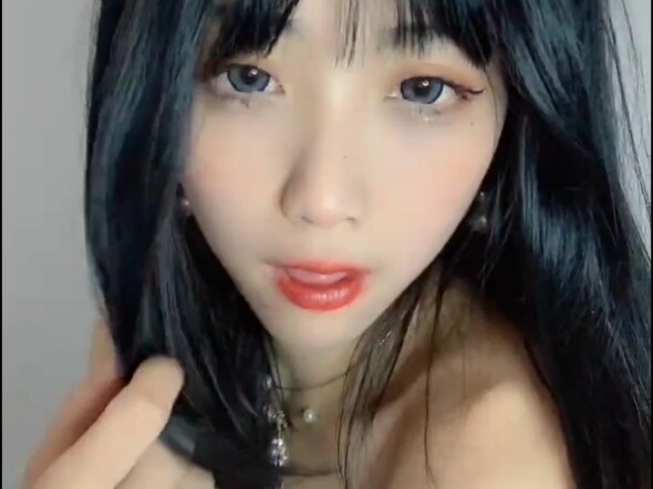 ثعبان صغير مرح ومرحِّج