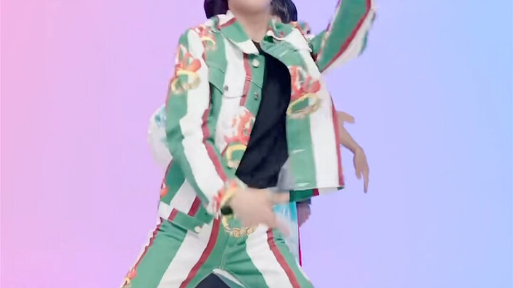 أوقف الموسيقى الخلفية لتتابع الرقص الخاص بهذا الشخص (يسار ويمين)