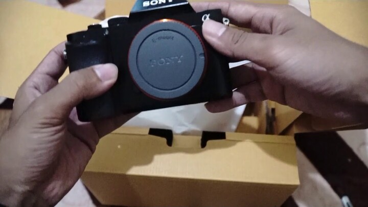 Unboxing camera Sony A7 di 2019???