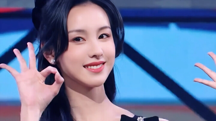 Thực tế chứng minh: Trong phim chẳng chịu dành cho cô ấy chút ánh sáng nào! Gần đây chủ tiệm kinh do